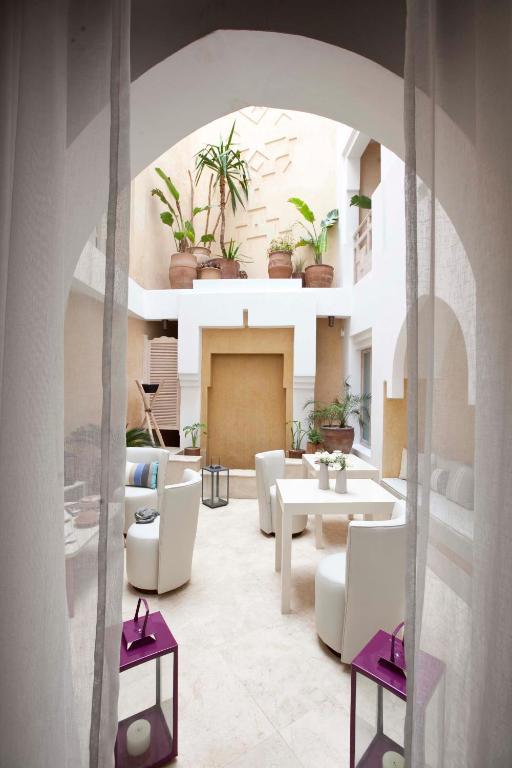 Riad Dar Maya เอสเซาอิรา ภายนอก รูปภาพ